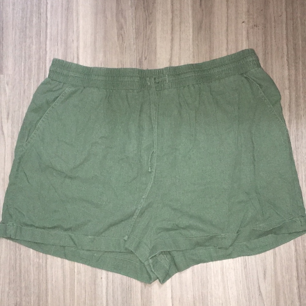 3X High Waisted Olive Shorts